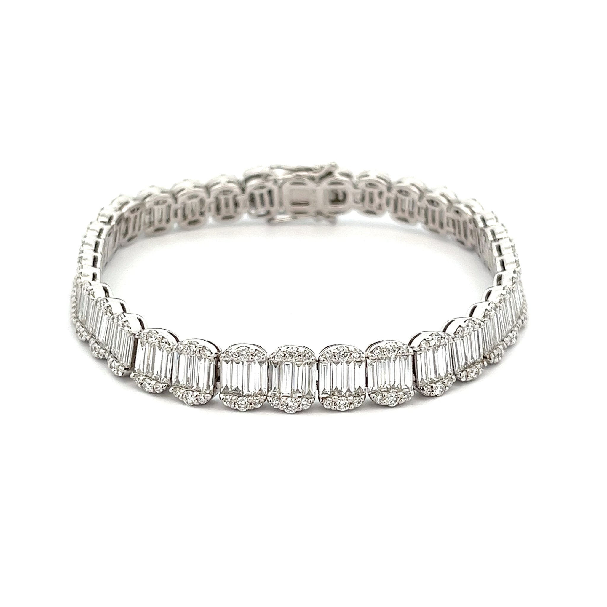 Les Intemporels Ruban Prestige baguette-cut diamond bracelet | Chanel | The  Jewellery Editor