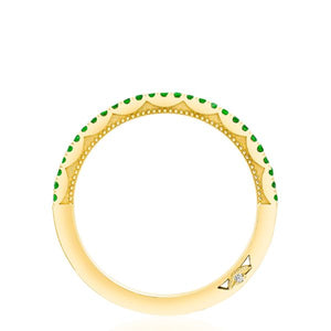 
Every queen deserves her crown. Yellow gold and vibrant emeralds a...