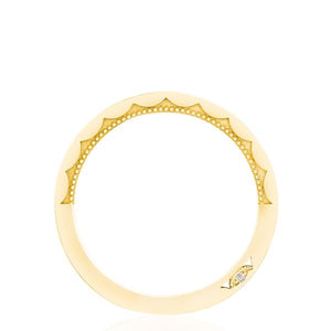 
Every queen deserves her crown. Raising the iconic Tacori crescent...
