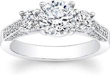 3-Stone Round Brilliant Cut Diamond Engagement Ring