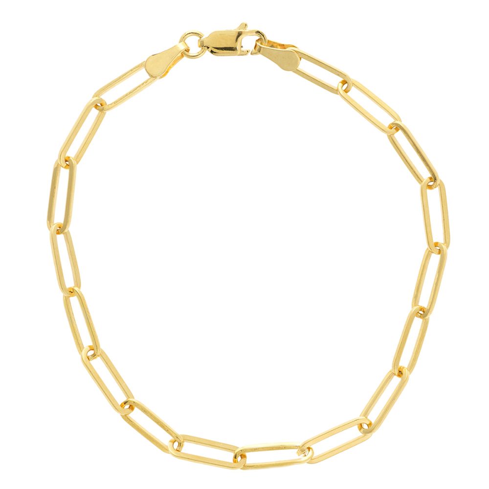 This bracelet features oval links in 14k yellow gold.