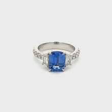 18k White Gold Diamond & Sapphire Ring