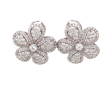 2.95ct 18k White Gold Flower Earrings