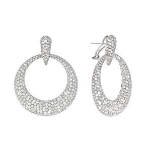 These stunning earrings features 12.82cts of round brilliant cut di...