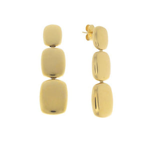 These drop earrings are in 18k yellow gold.