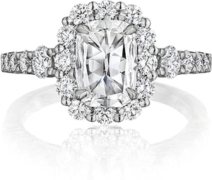 Henri Daussi Graduated Diamond Engagement Ring