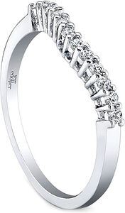 This Jeff Cooper shared prong wedding band has a curved contour to ...