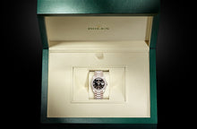 Oyster, 36 mm, Everose gold and diamonds