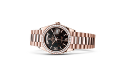 Oyster, 36 mm, Everose gold and diamonds