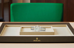 Oyster, 28 mm, Oystersteel, yellow gold and diamonds