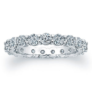 
Round brilliant cut diamonds are set in a continuous circle using ...
