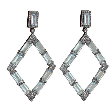 These earrings feature diamonds that total to 1.52cts set aside aqu...