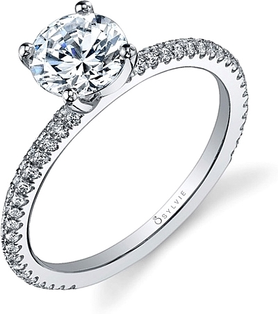 Pavé Diamond Solitaire Engagement Ring Set
