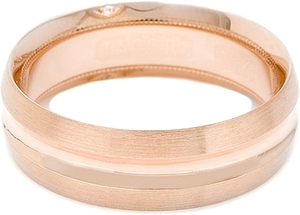 Color your love in 18k Red gold. This 7mm Men's band is a true stat...