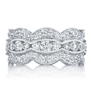 A breathtaking and unique beauty from our RoyalT collection, this l...