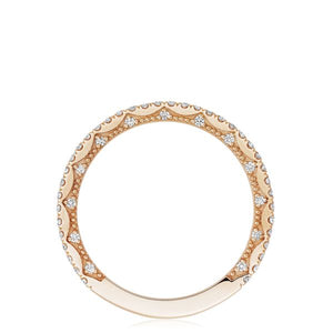 This band from Tacori features pave set round brilliant cut diamond...