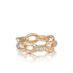Warm rose gold and diamonds unite in this glamorous ring that will ...